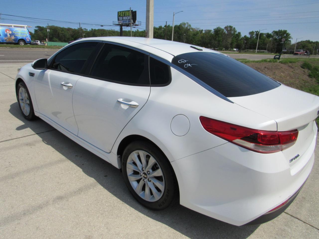 Kia Optima LX Auto 2017