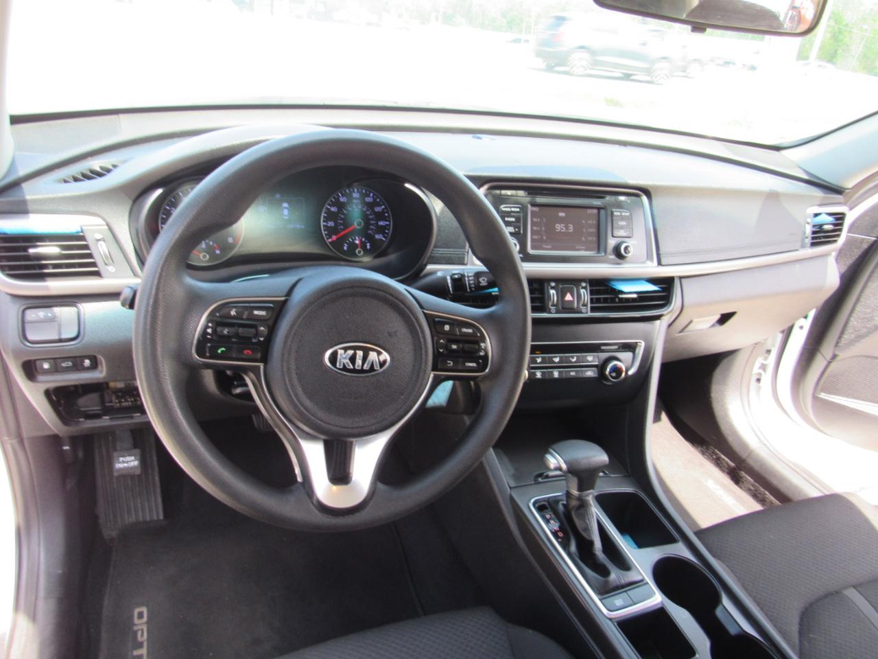 Kia Optima LX Auto 2017