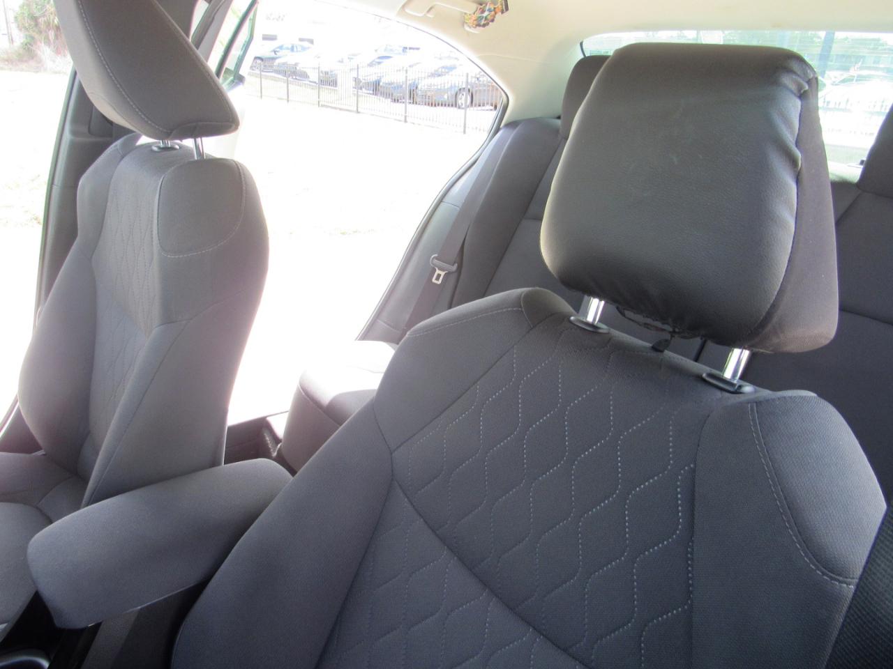 Toyota Corolla LE CVT (Natl) 2021