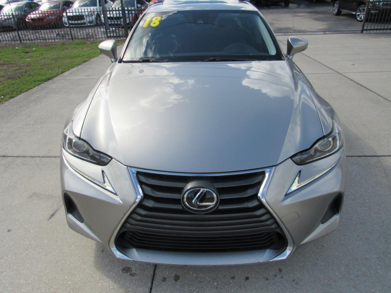Lexus IS IS 300 RWD 2018