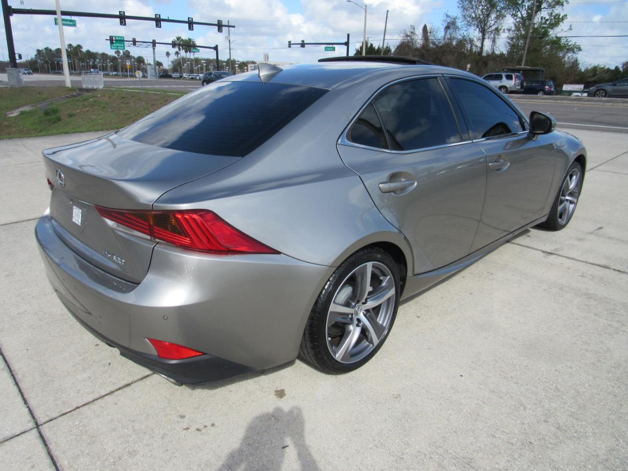 Lexus IS IS 300 RWD 2018