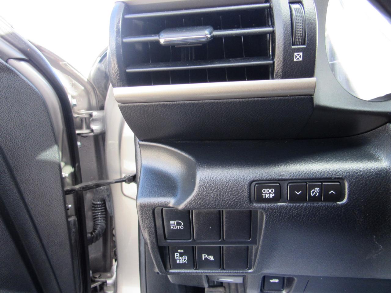 Lexus IS IS 300 RWD 2018