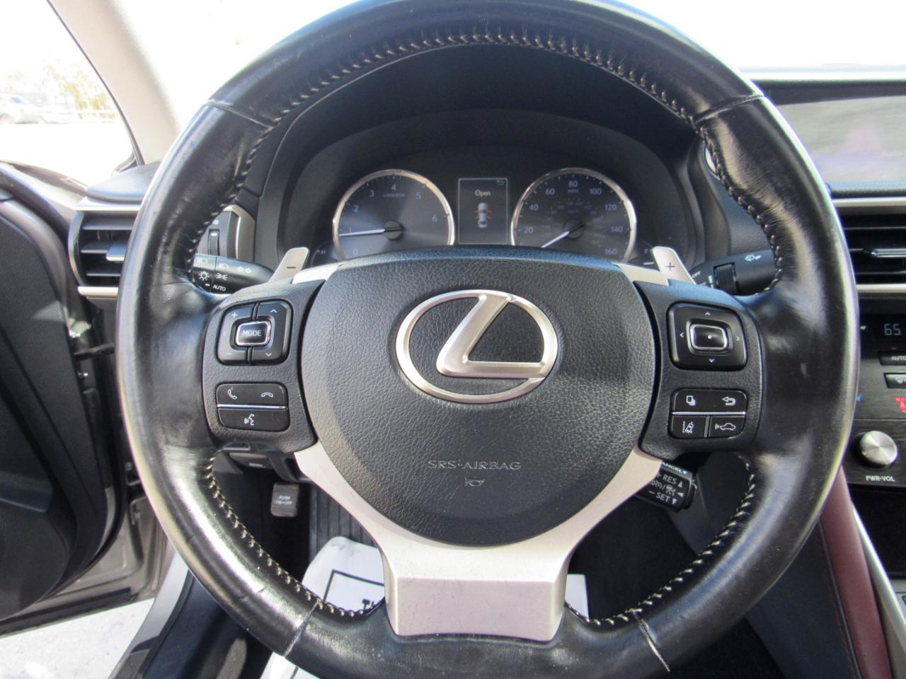 Lexus IS IS 300 RWD 2018