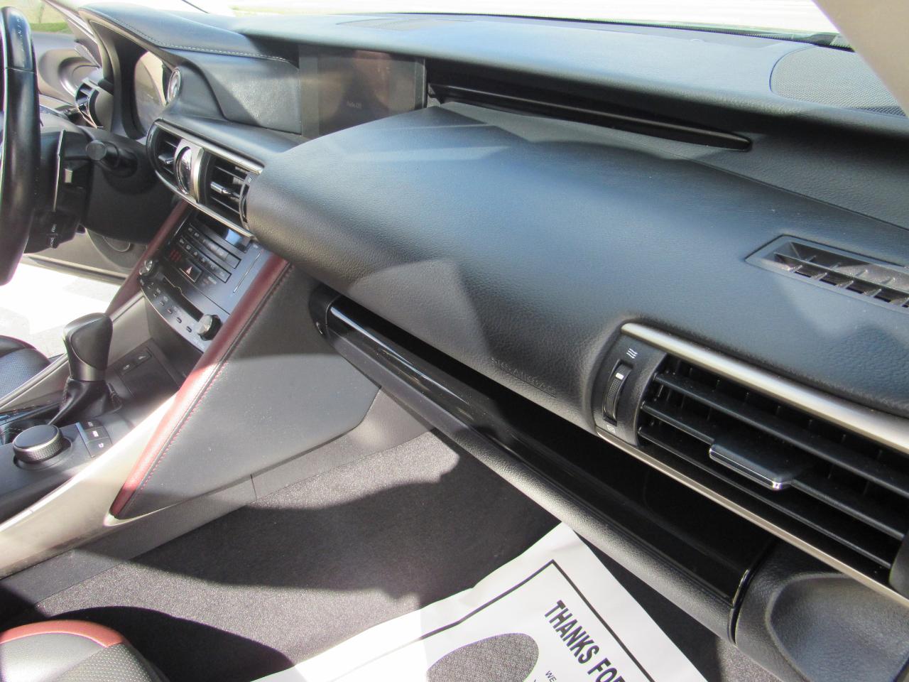 Lexus IS IS 300 RWD 2018