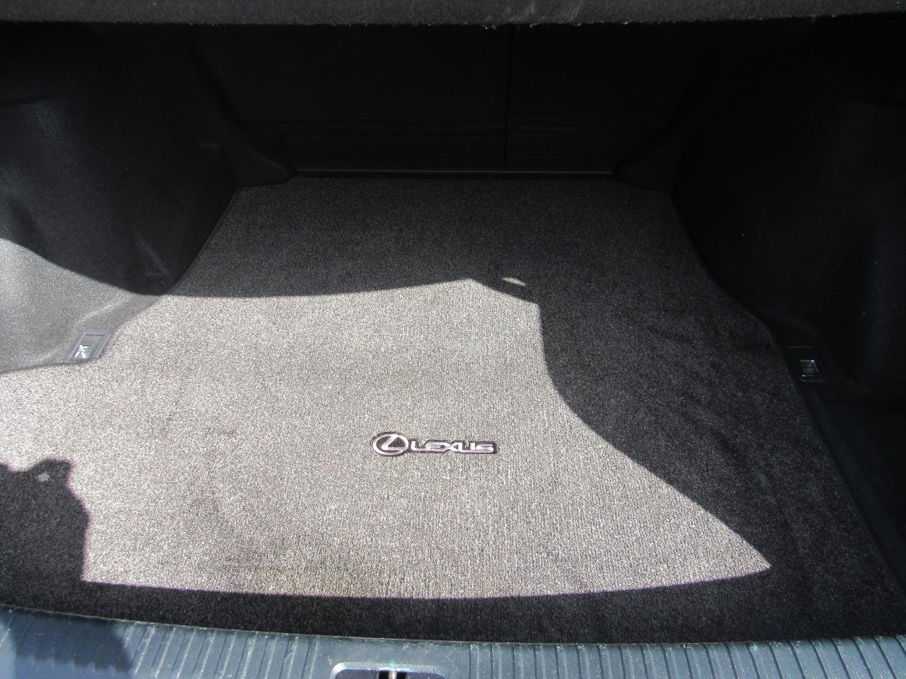 Lexus IS IS 300 RWD 2018