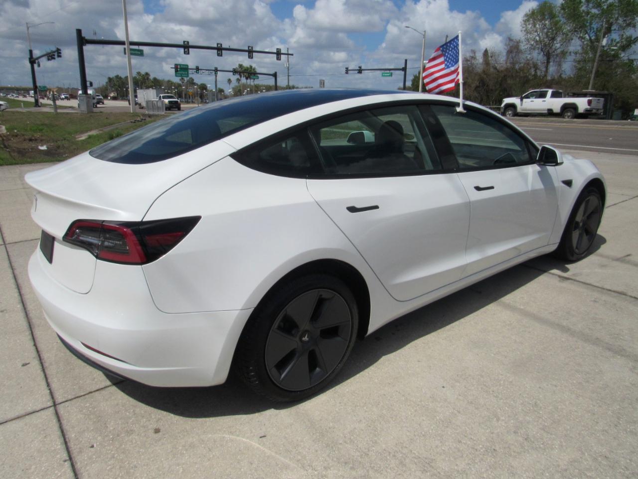 Tesla Model 3 RWD 2023