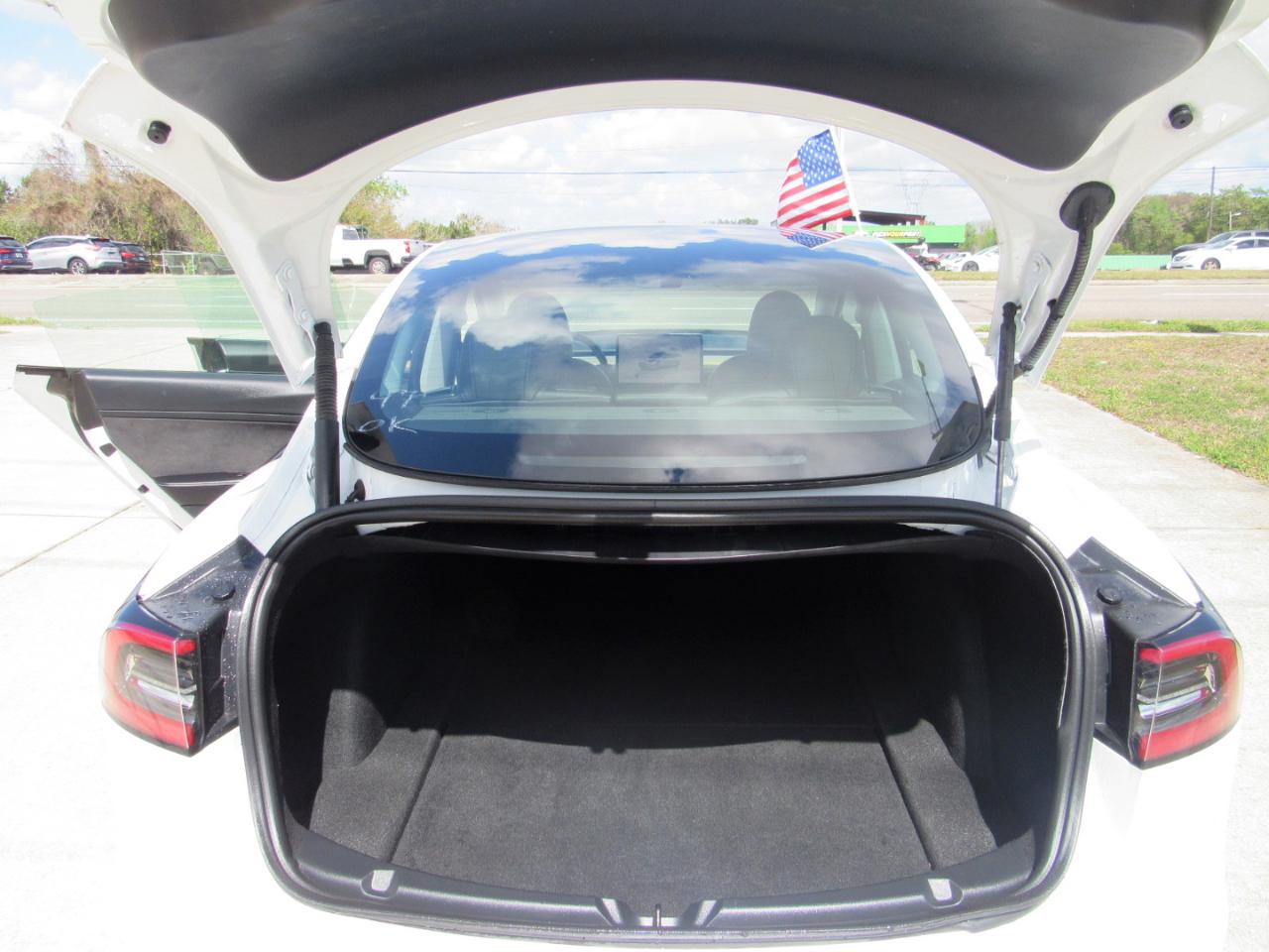 Tesla Model 3 RWD 2023