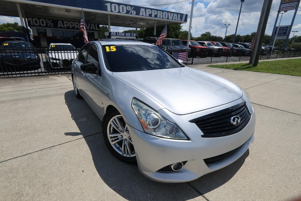 Infiniti Q40 4dr Sdn RWD 2015