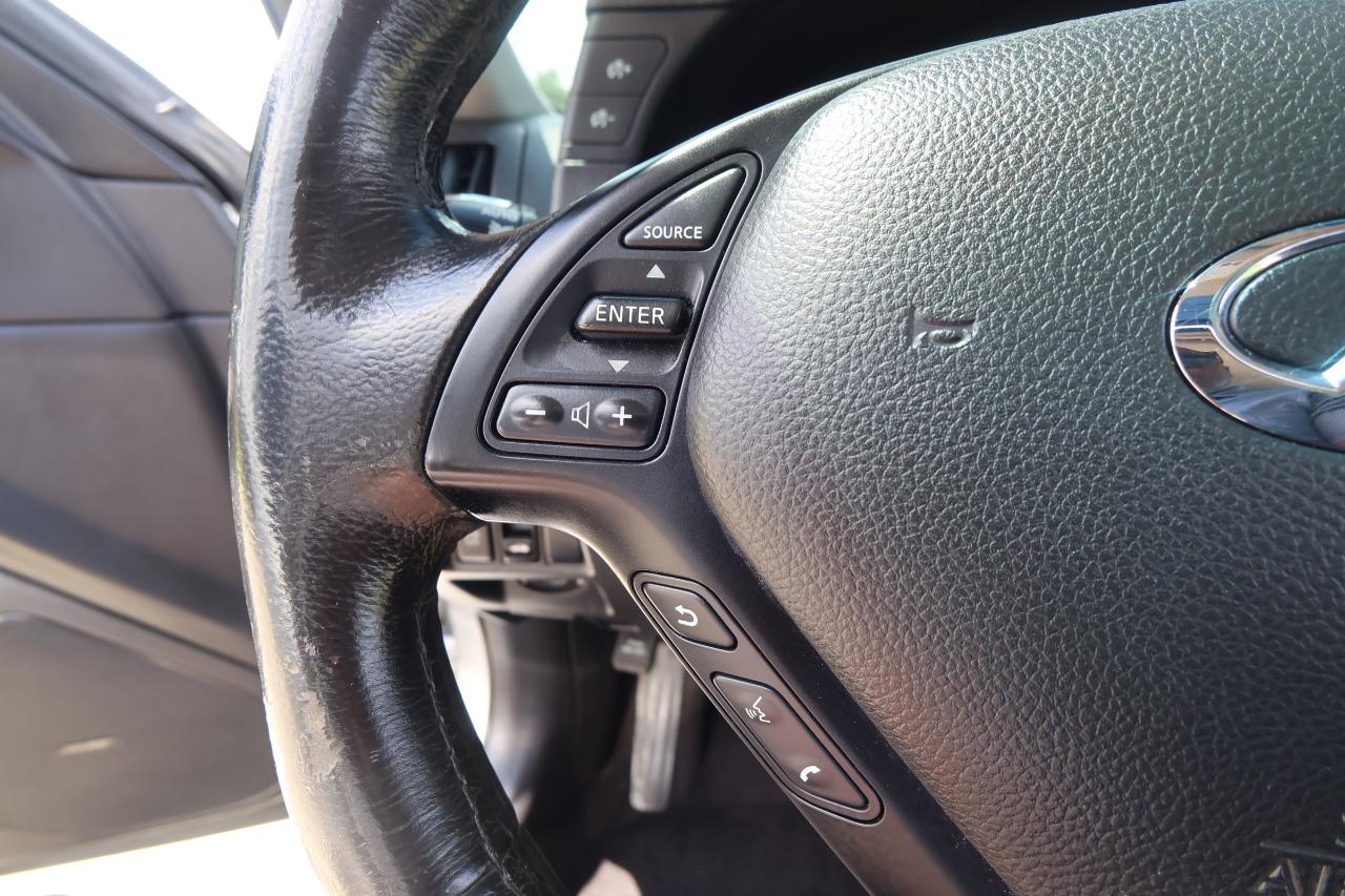 Infiniti Q40 4dr Sdn RWD 2015