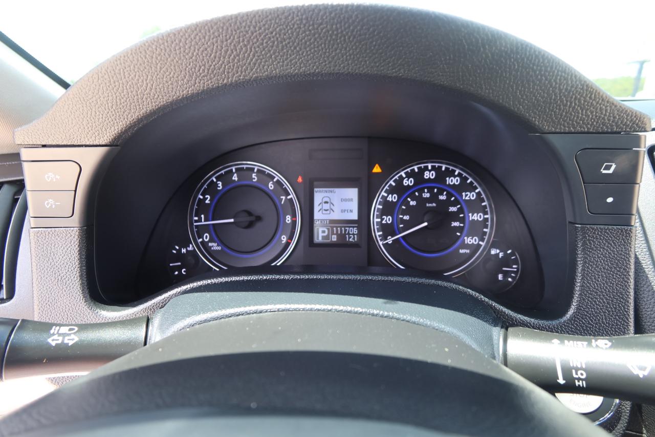 Infiniti Q40 4dr Sdn RWD 2015