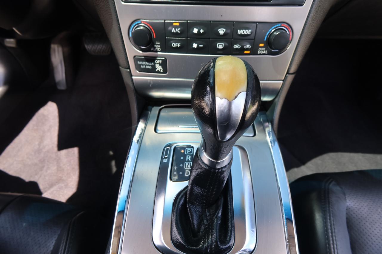 Infiniti Q40 4dr Sdn RWD 2015