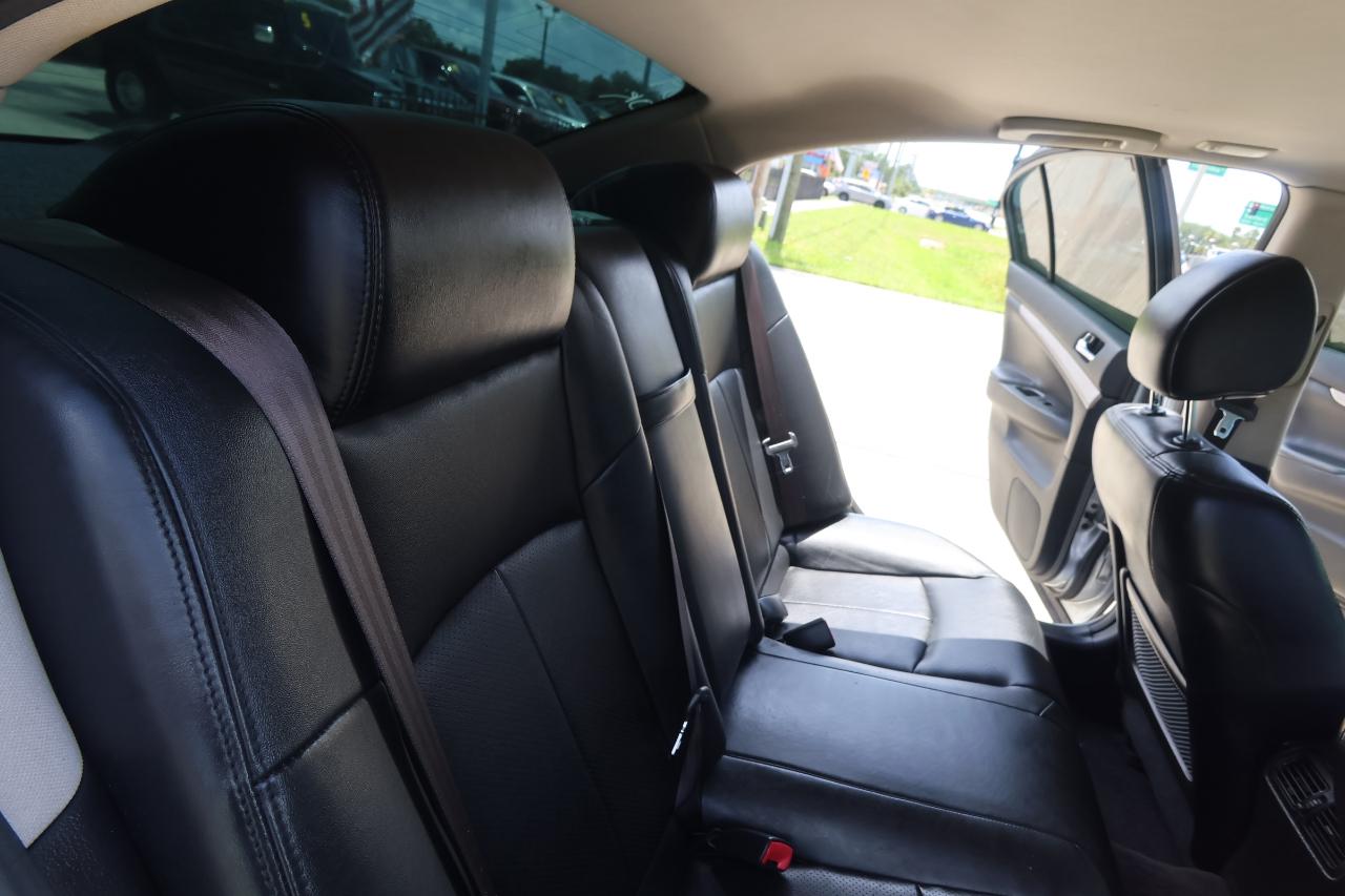 Infiniti Q40 4dr Sdn RWD 2015