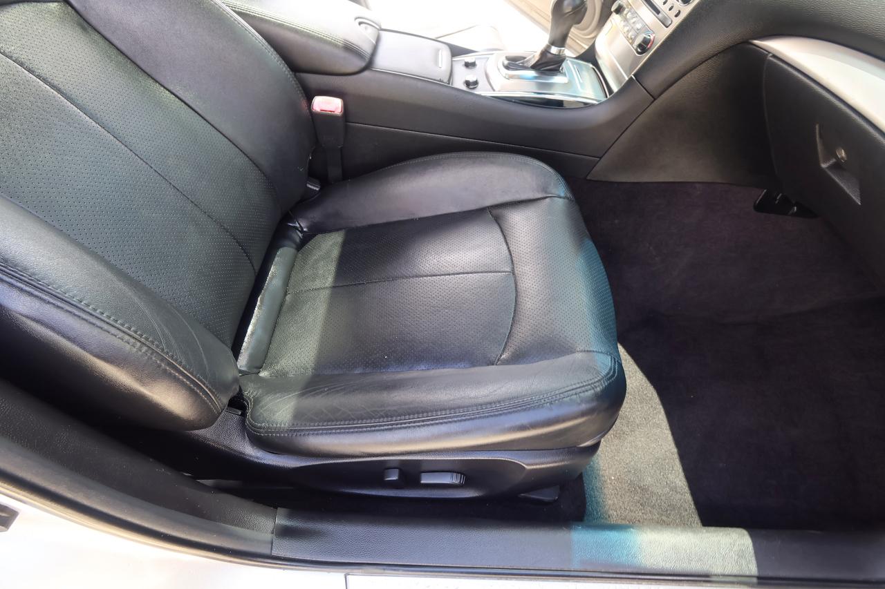 Infiniti Q40 4dr Sdn RWD 2015