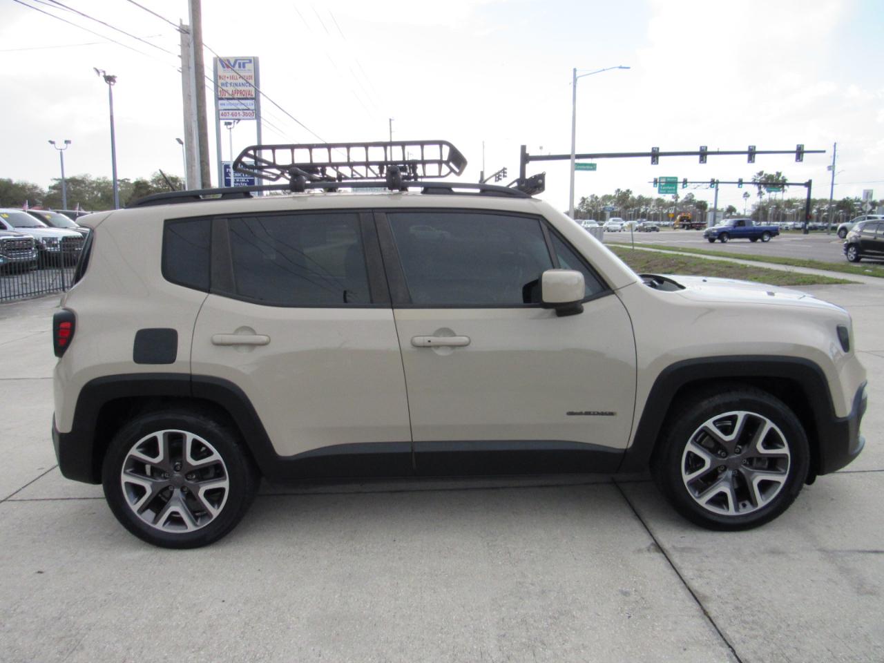 Jeep Renegade Latitude FWD 2015