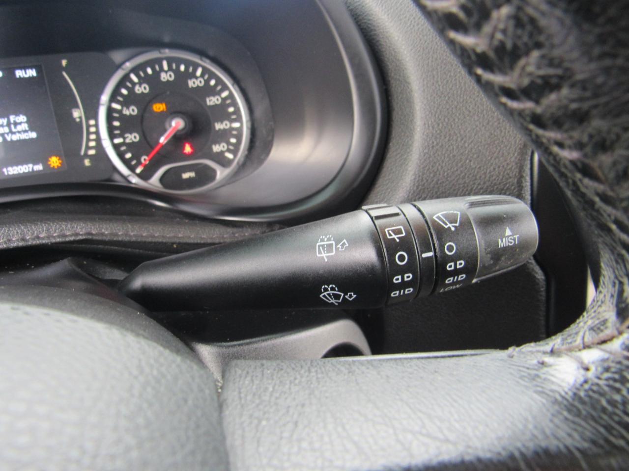 Jeep Renegade Latitude FWD 2015