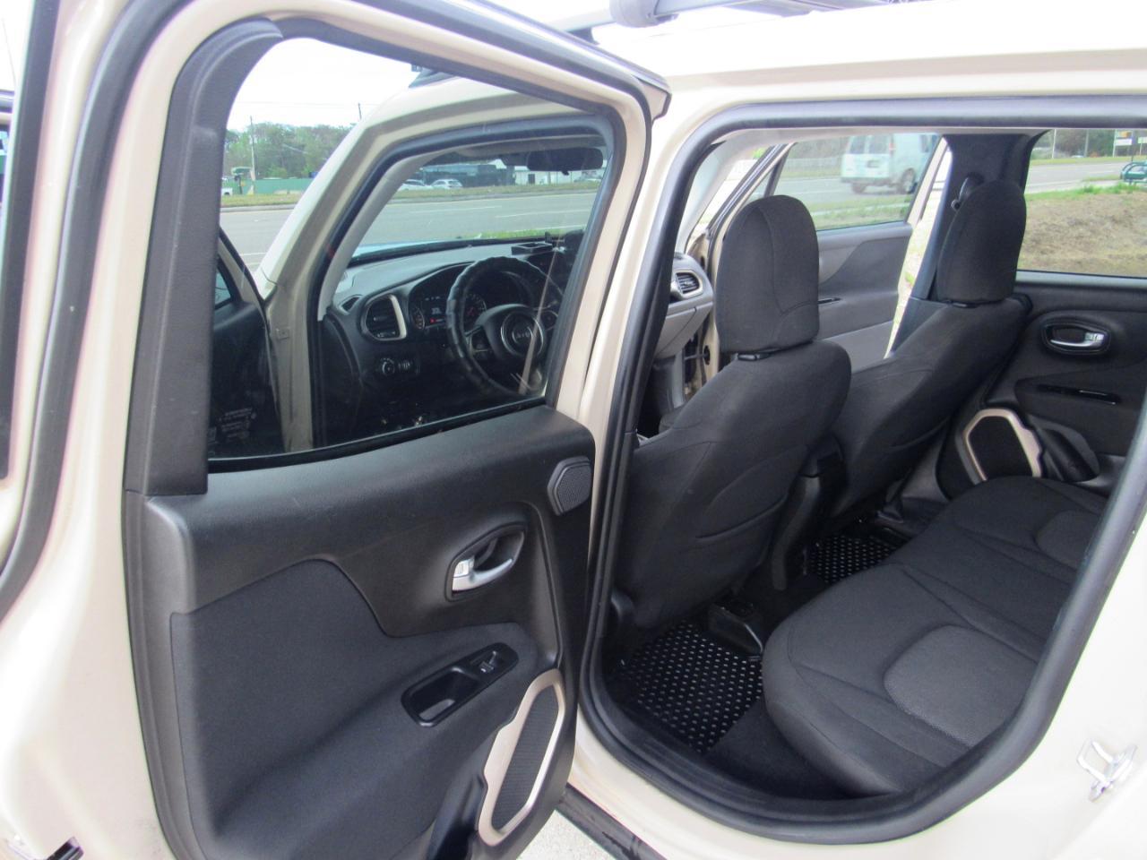 Jeep Renegade Latitude FWD 2015