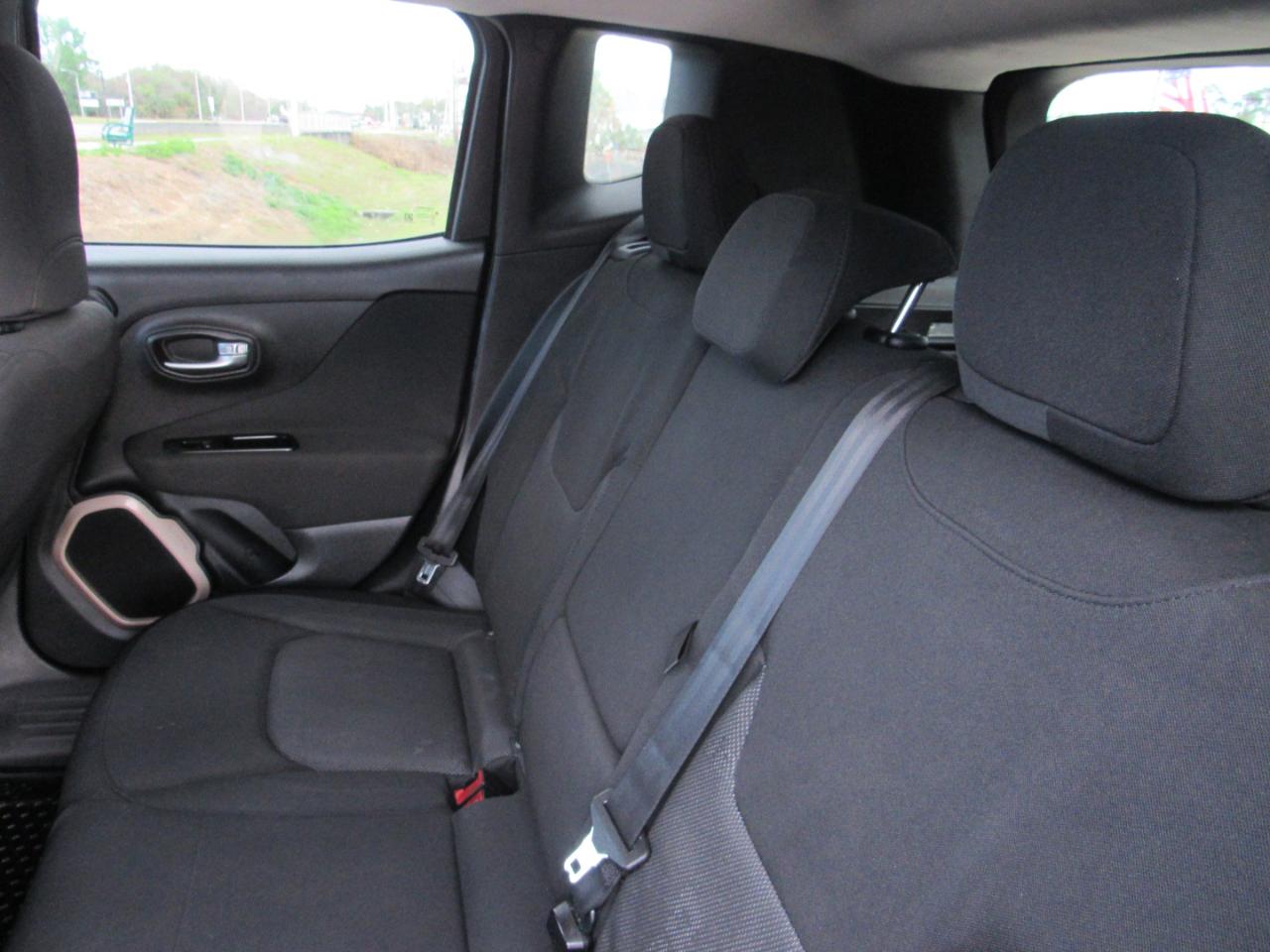 Jeep Renegade Latitude FWD 2015