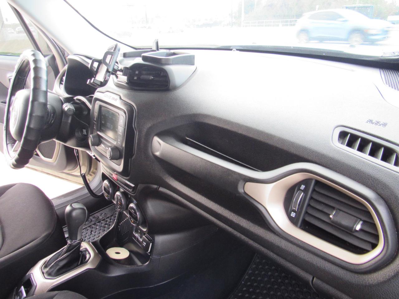 Jeep Renegade Latitude FWD 2015