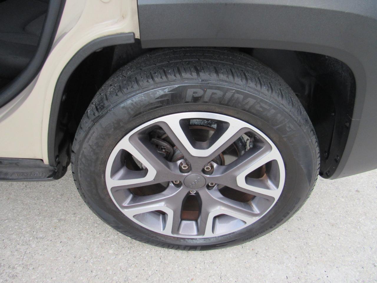 Jeep Renegade Latitude FWD 2015