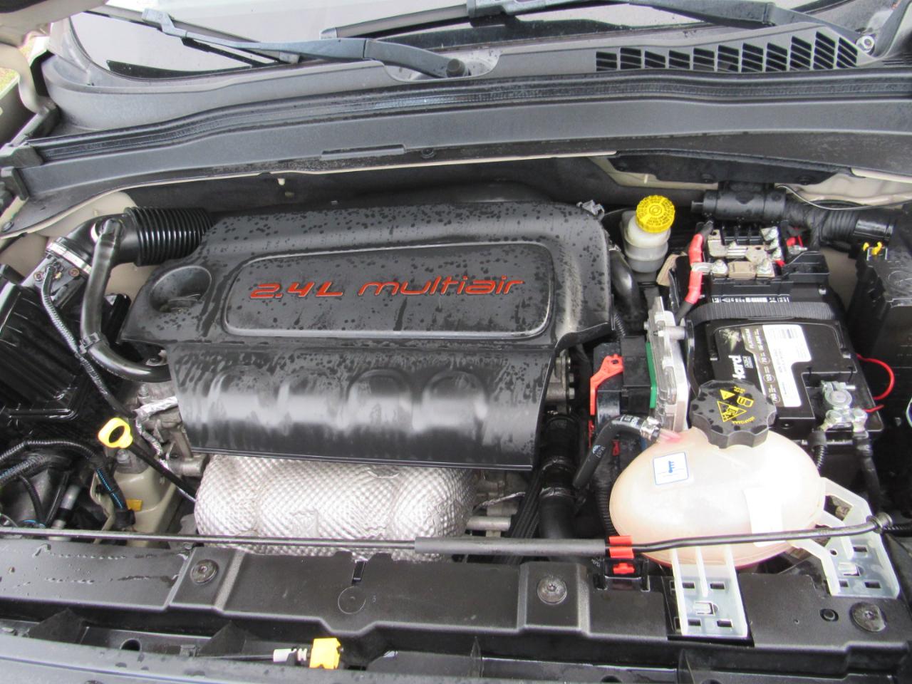 Jeep Renegade Latitude FWD 2015