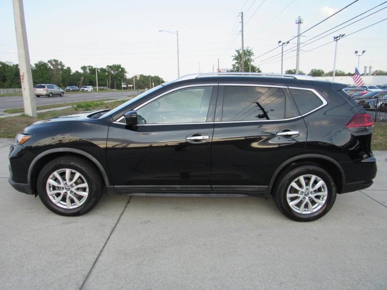 Nissan Rogue FWD SV 2020