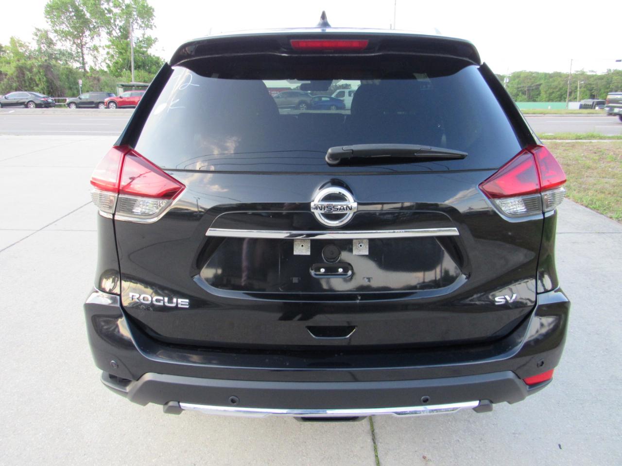Nissan Rogue FWD SV 2020