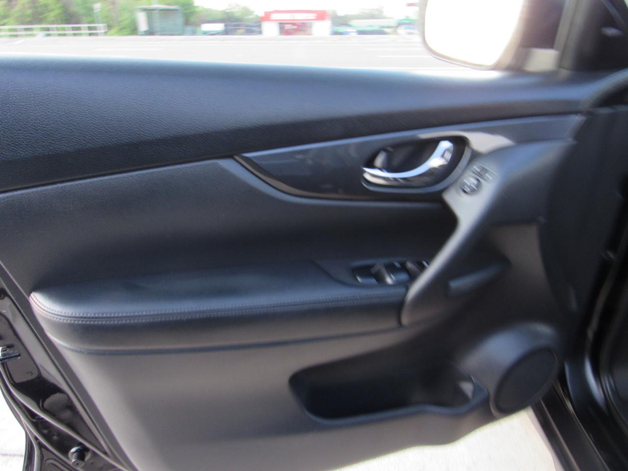 Nissan Rogue FWD SV 2020