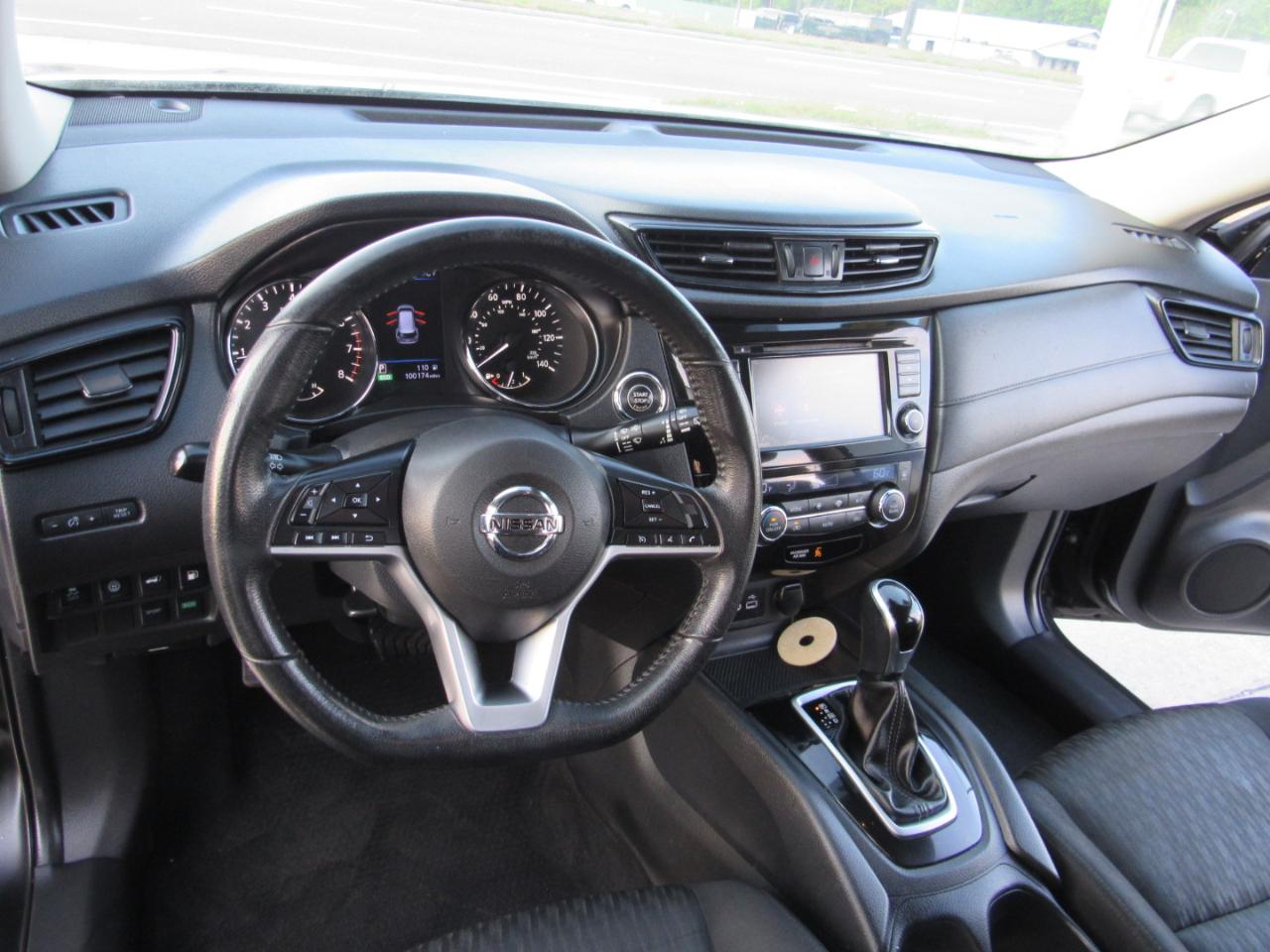 Nissan Rogue FWD SV 2020