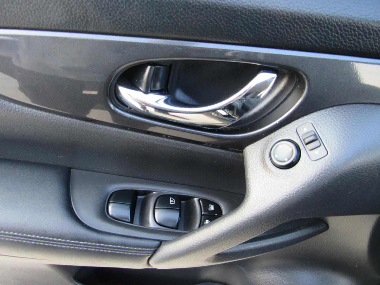 Nissan Rogue FWD SV 2020