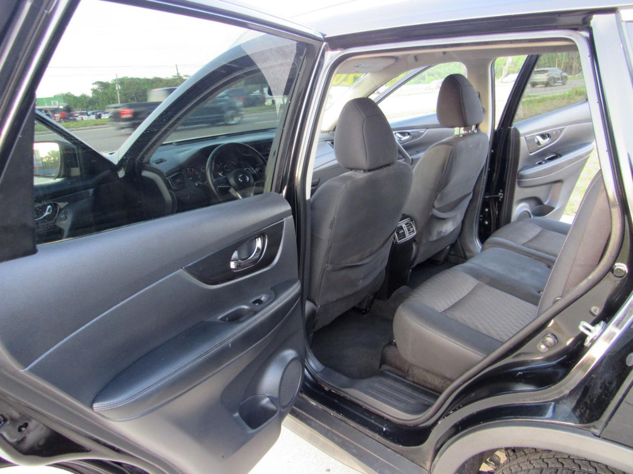 Nissan Rogue FWD SV 2020