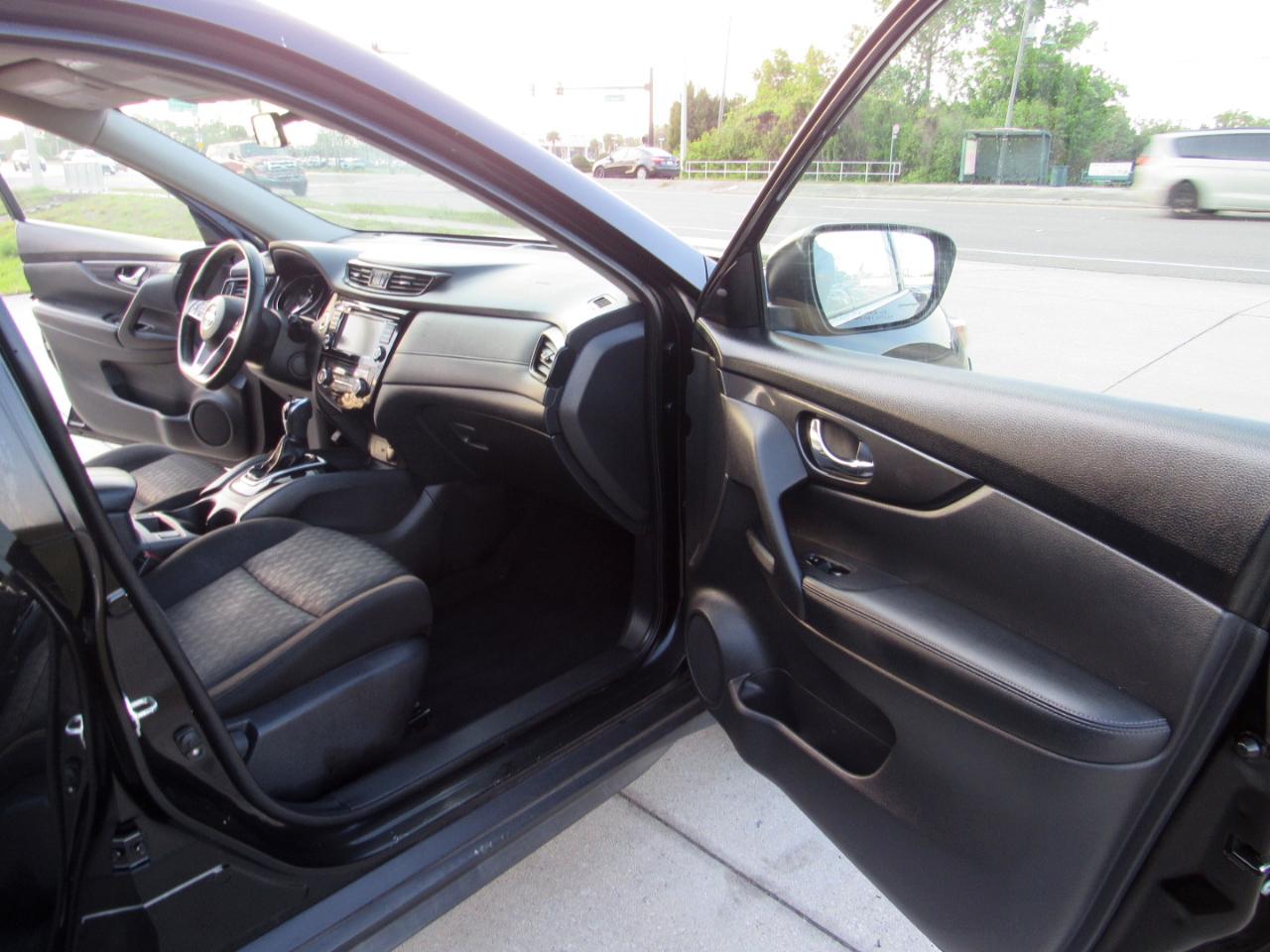 Nissan Rogue FWD SV 2020