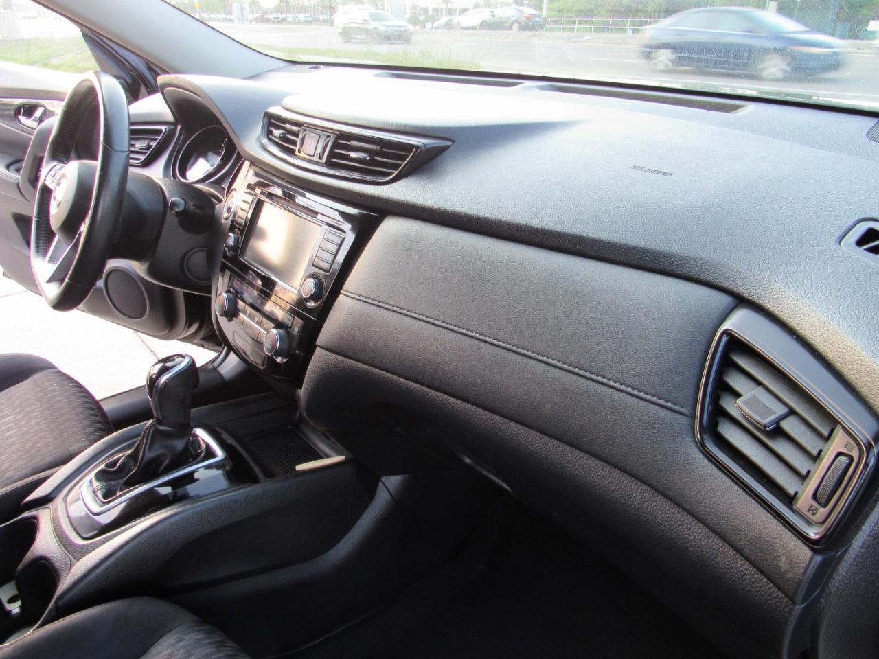 Nissan Rogue FWD SV 2020