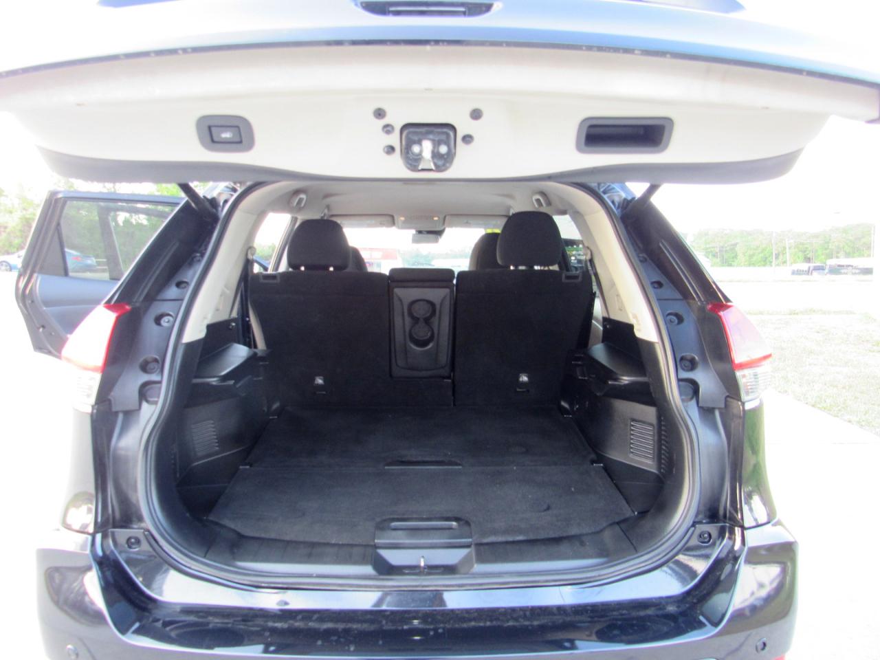 Nissan Rogue FWD SV 2020