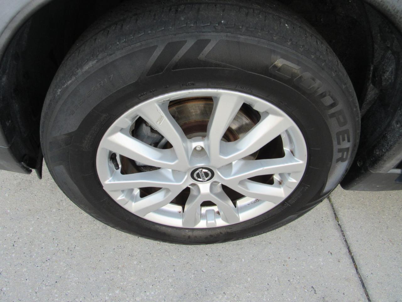 Nissan Rogue FWD SV 2020