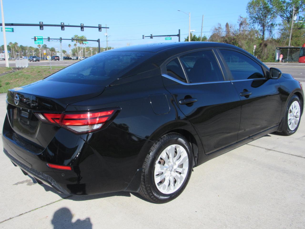 Nissan Sentra S CVT 2021