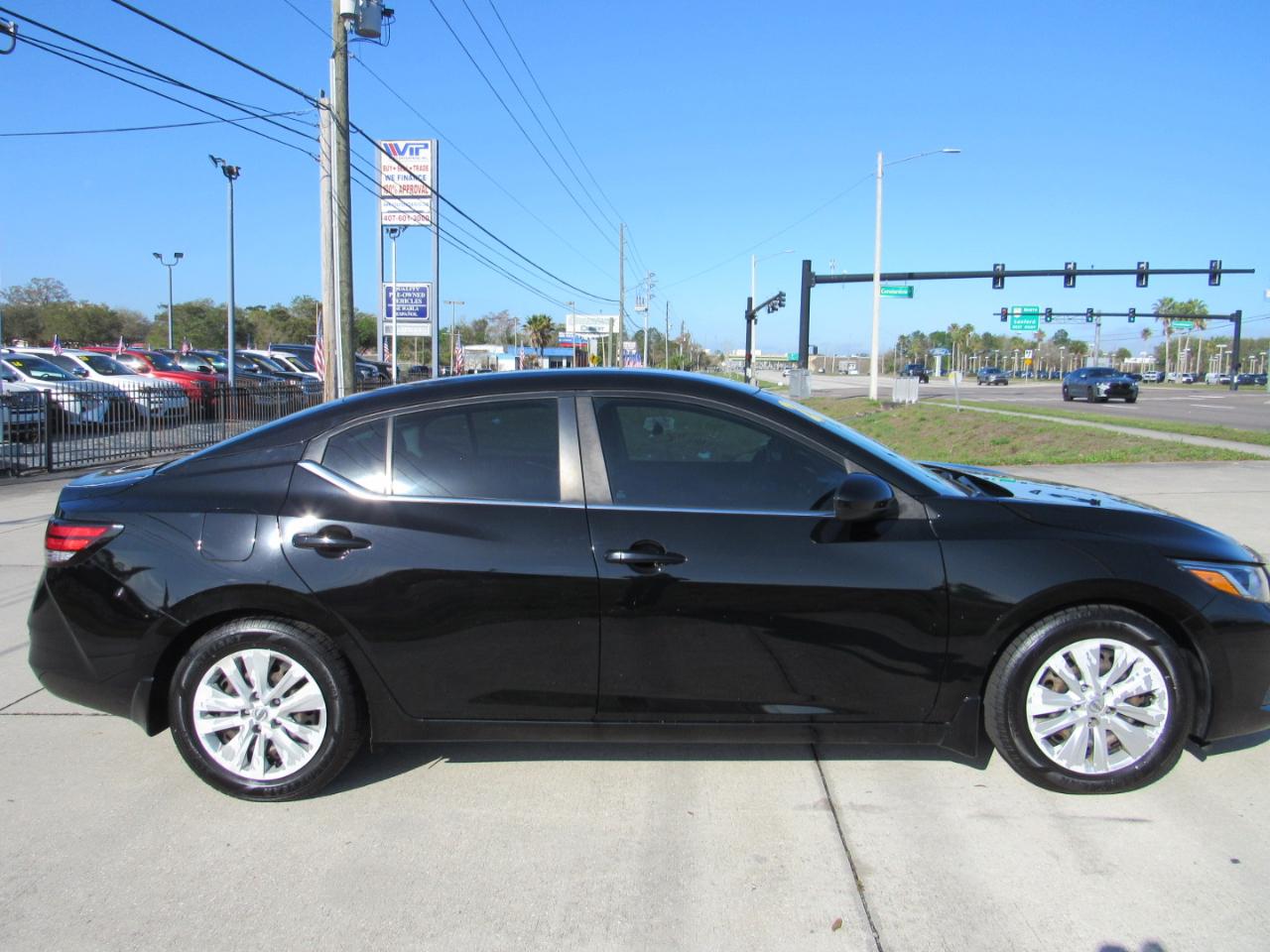 Nissan Sentra S CVT 2021