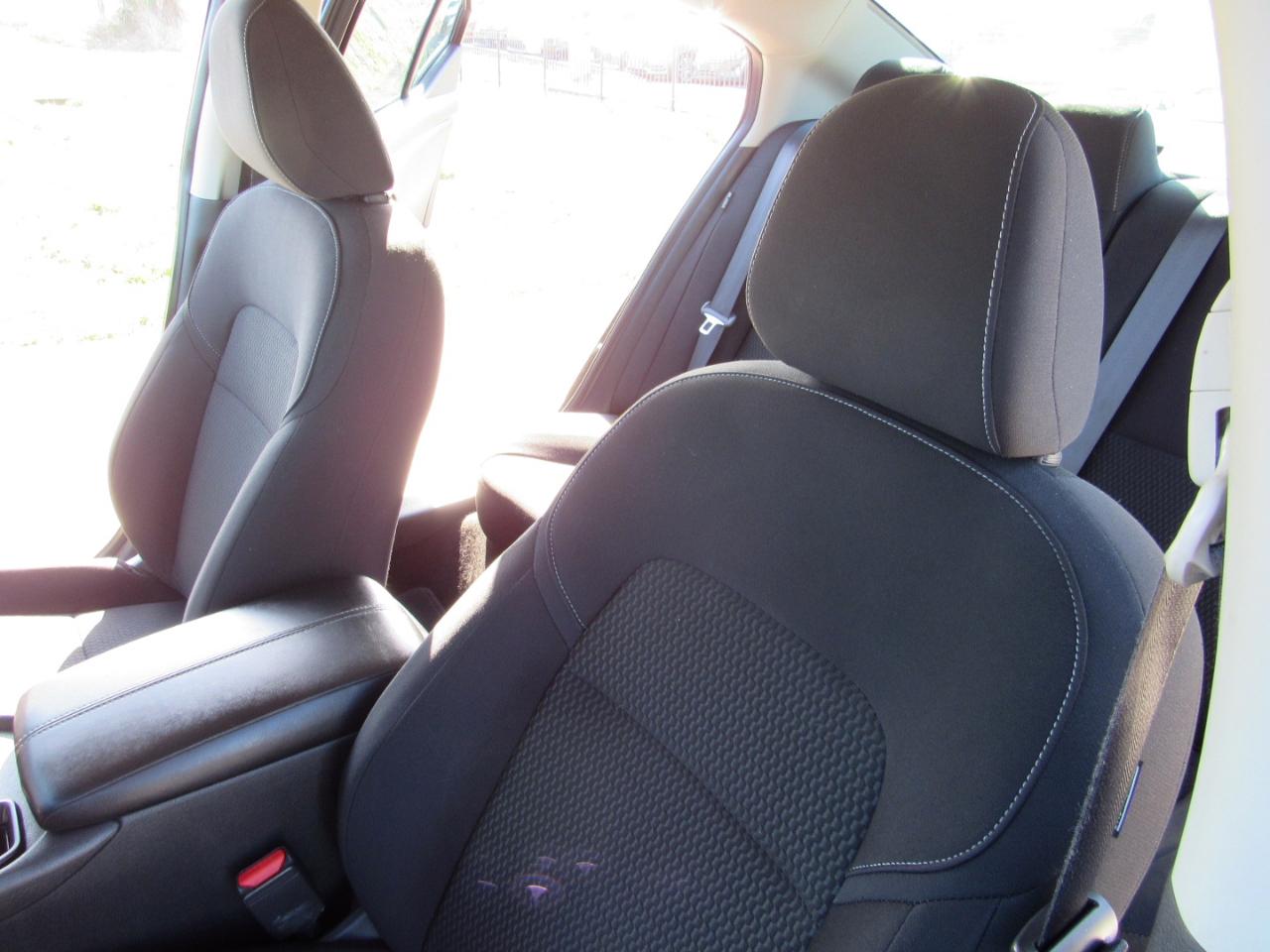 Nissan Sentra S CVT 2021