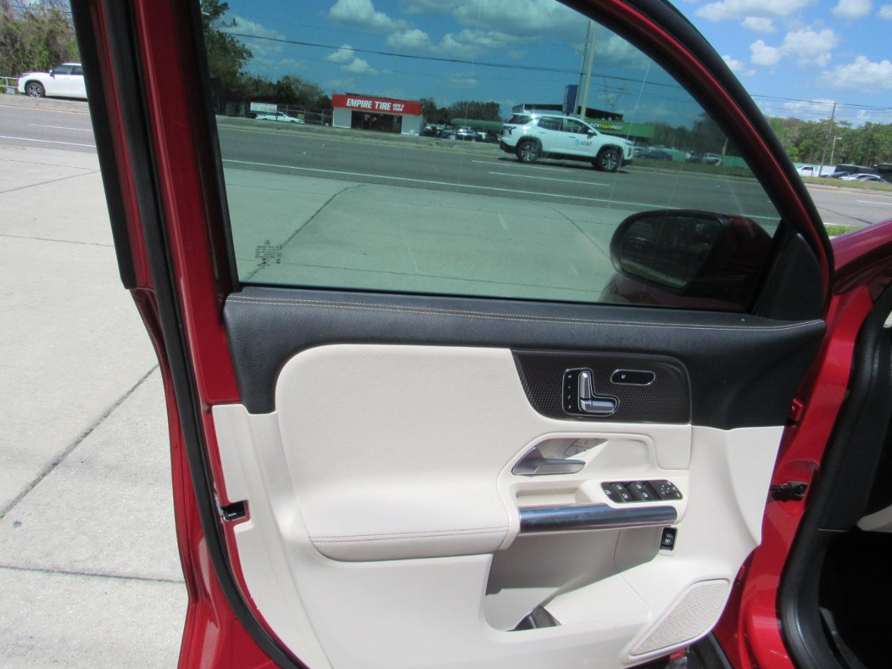 Mercedes-Benz GLA GLA 250 SUV 2021