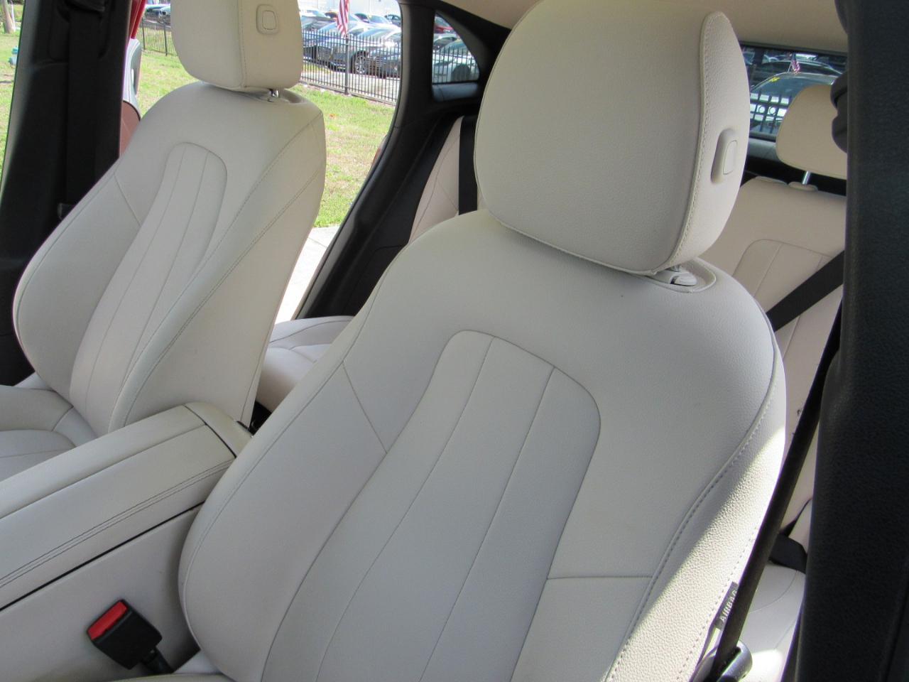 Mercedes-Benz GLA GLA 250 SUV 2021