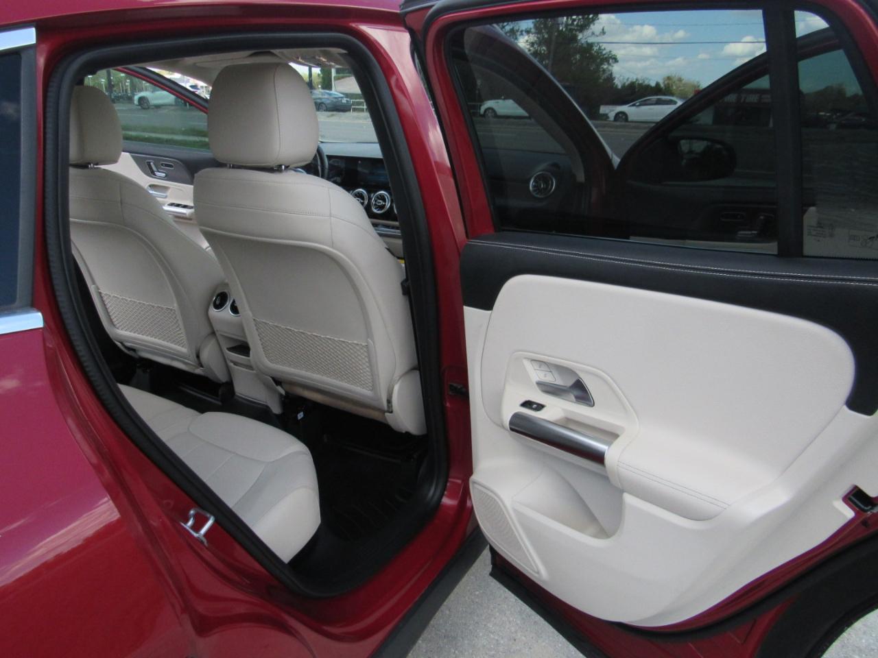 Mercedes-Benz GLA GLA 250 SUV 2021