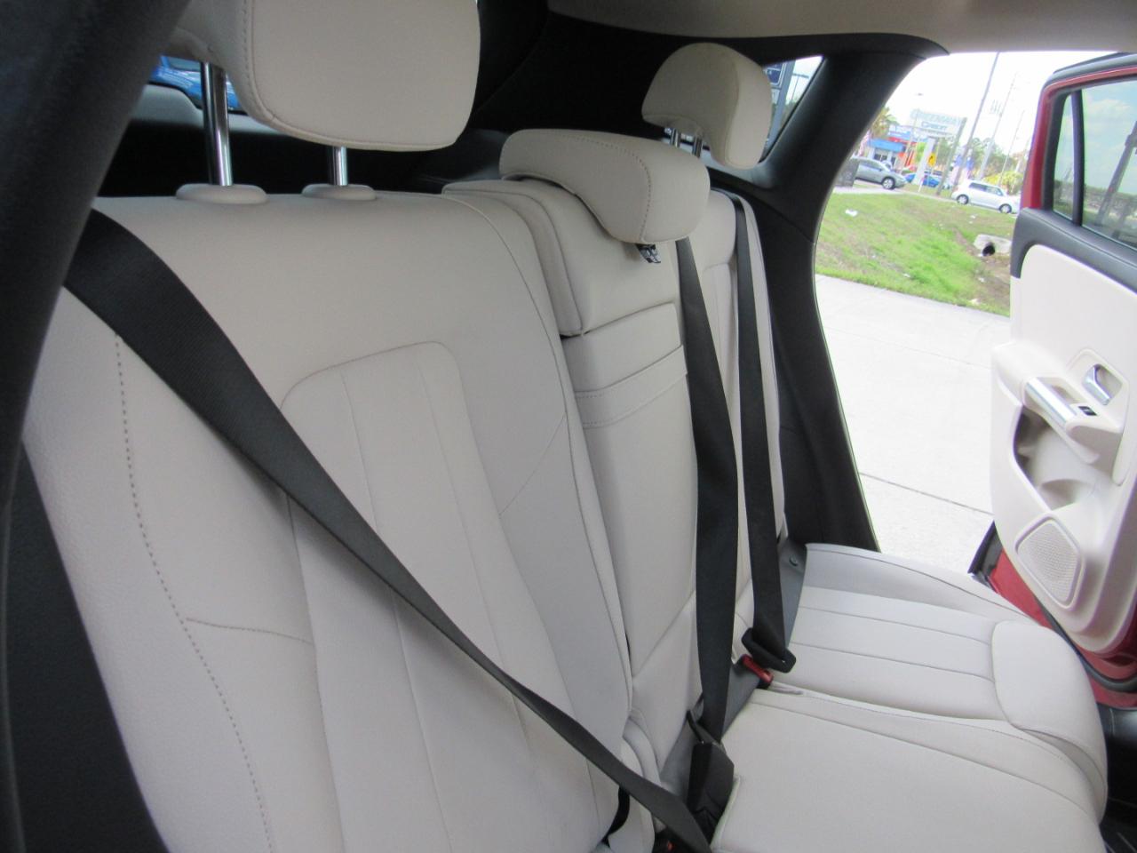 Mercedes-Benz GLA GLA 250 SUV 2021