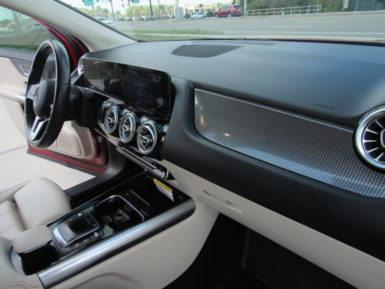 Mercedes-Benz GLA GLA 250 SUV 2021