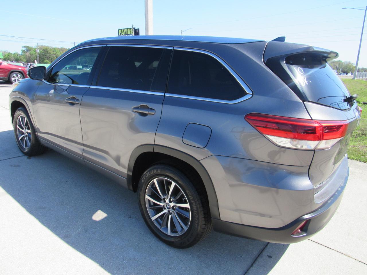 Toyota Highlander XLE V6 FWD (Natl) 2017