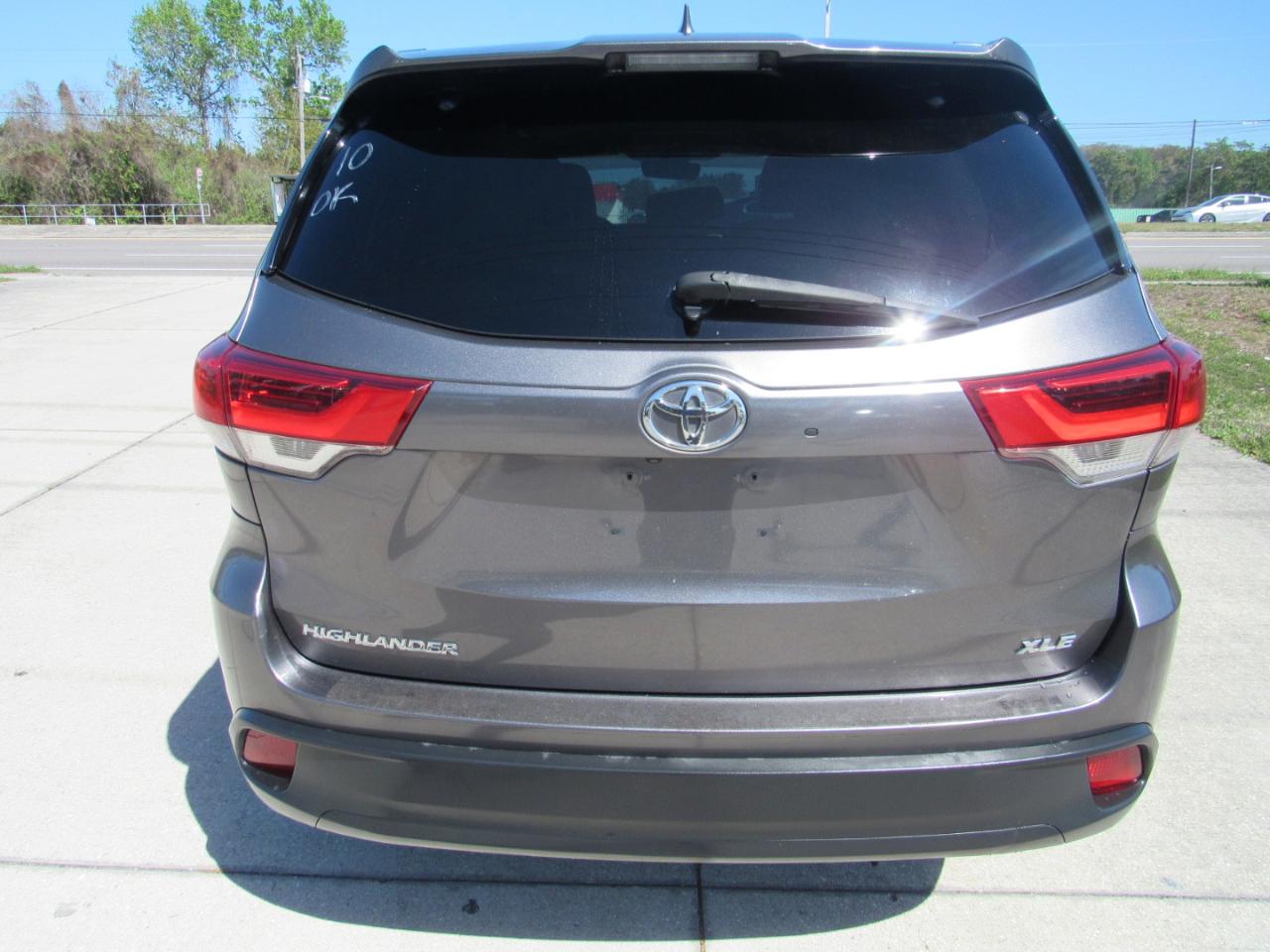 Toyota Highlander XLE V6 FWD (Natl) 2017