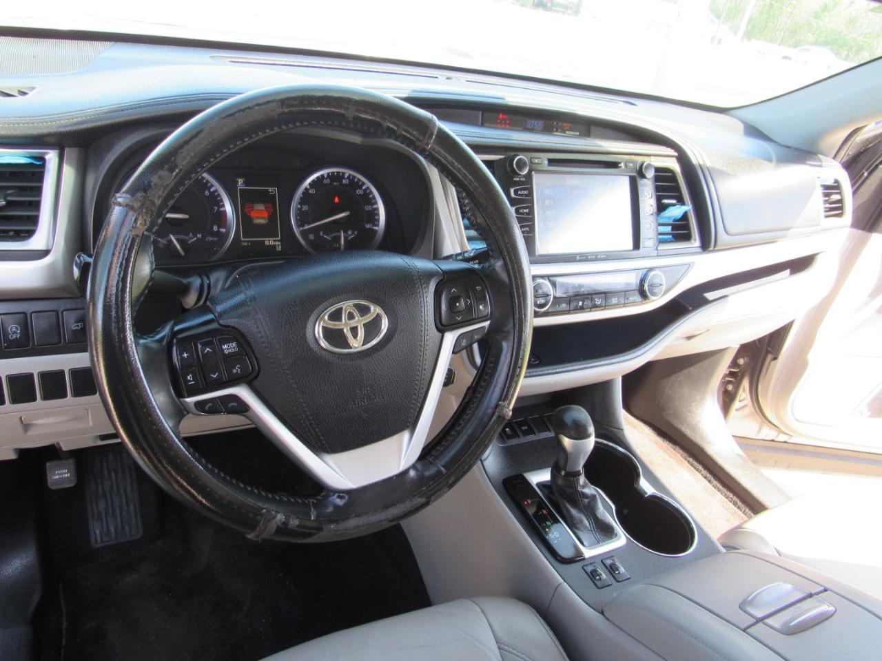 Toyota Highlander XLE V6 FWD (Natl) 2017