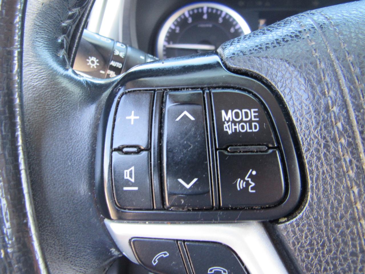 Toyota Highlander XLE V6 FWD (Natl) 2017