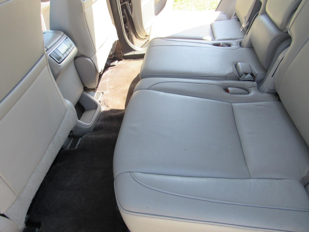 Toyota Highlander XLE V6 FWD (Natl) 2017