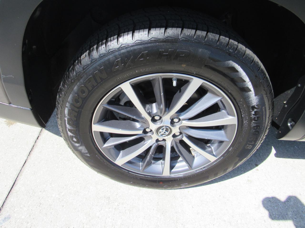 Toyota Highlander XLE V6 FWD (Natl) 2017