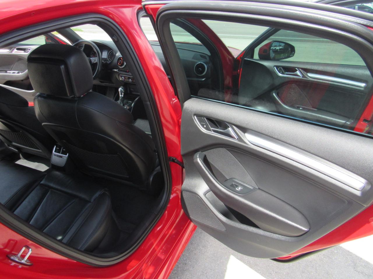 Audi A3 Sedan 2.0 TFSI Tech Premium Plus FWD 2018