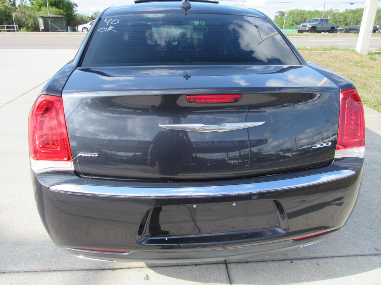 Chrysler 300 4dr Sdn Anniversary Edition AWD 2016